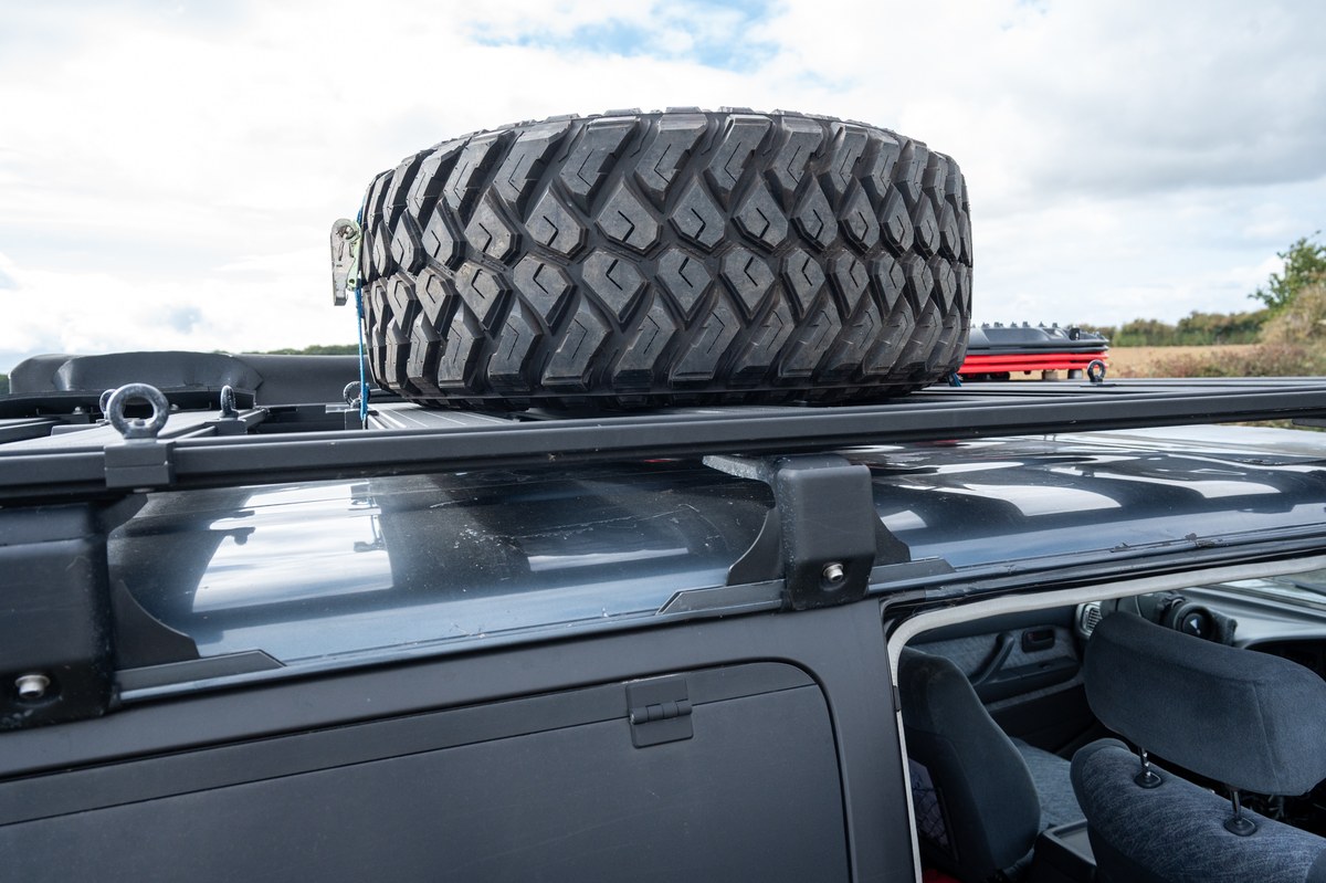 
								1993 Toyota Land Cruiser VX full									