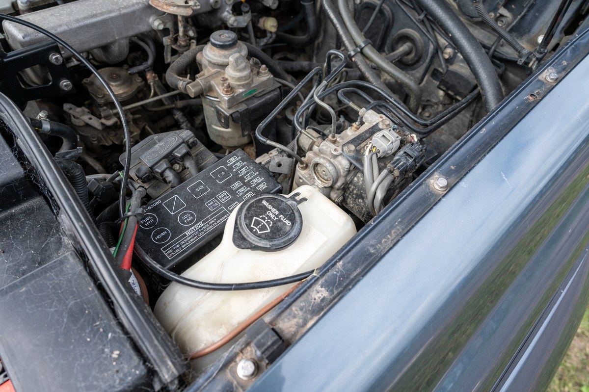 
								1993 Toyota Land Cruiser VX full									