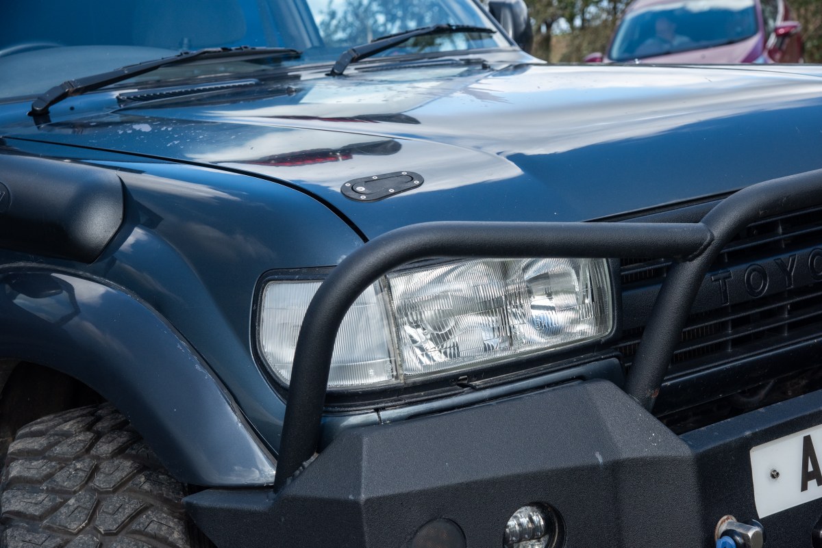 
								1993 Toyota Land Cruiser VX full									