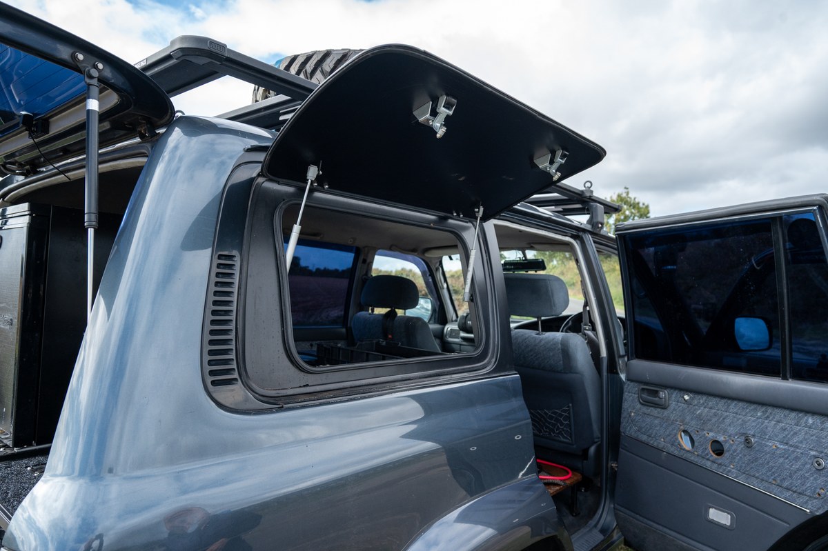 
								1993 Toyota Land Cruiser VX full									