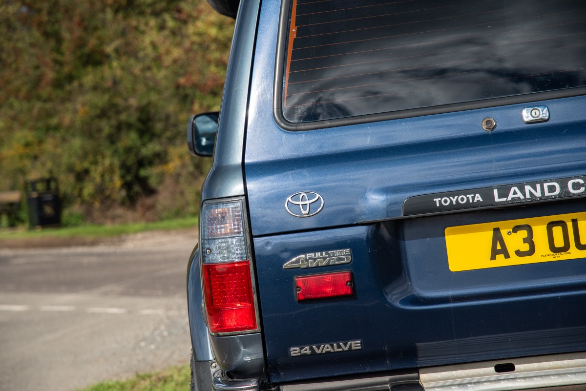 
								1993 Toyota Land Cruiser VX full									