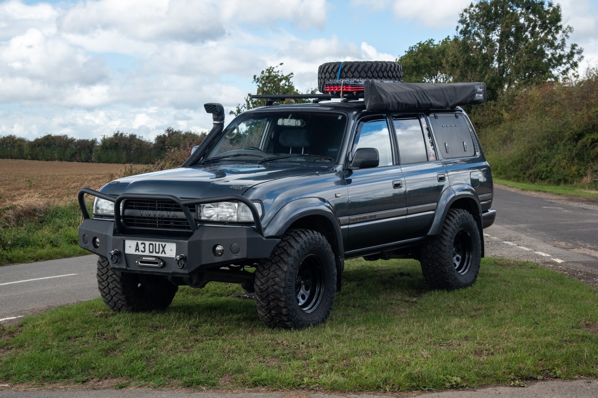
								1993 Toyota Land Cruiser VX full									