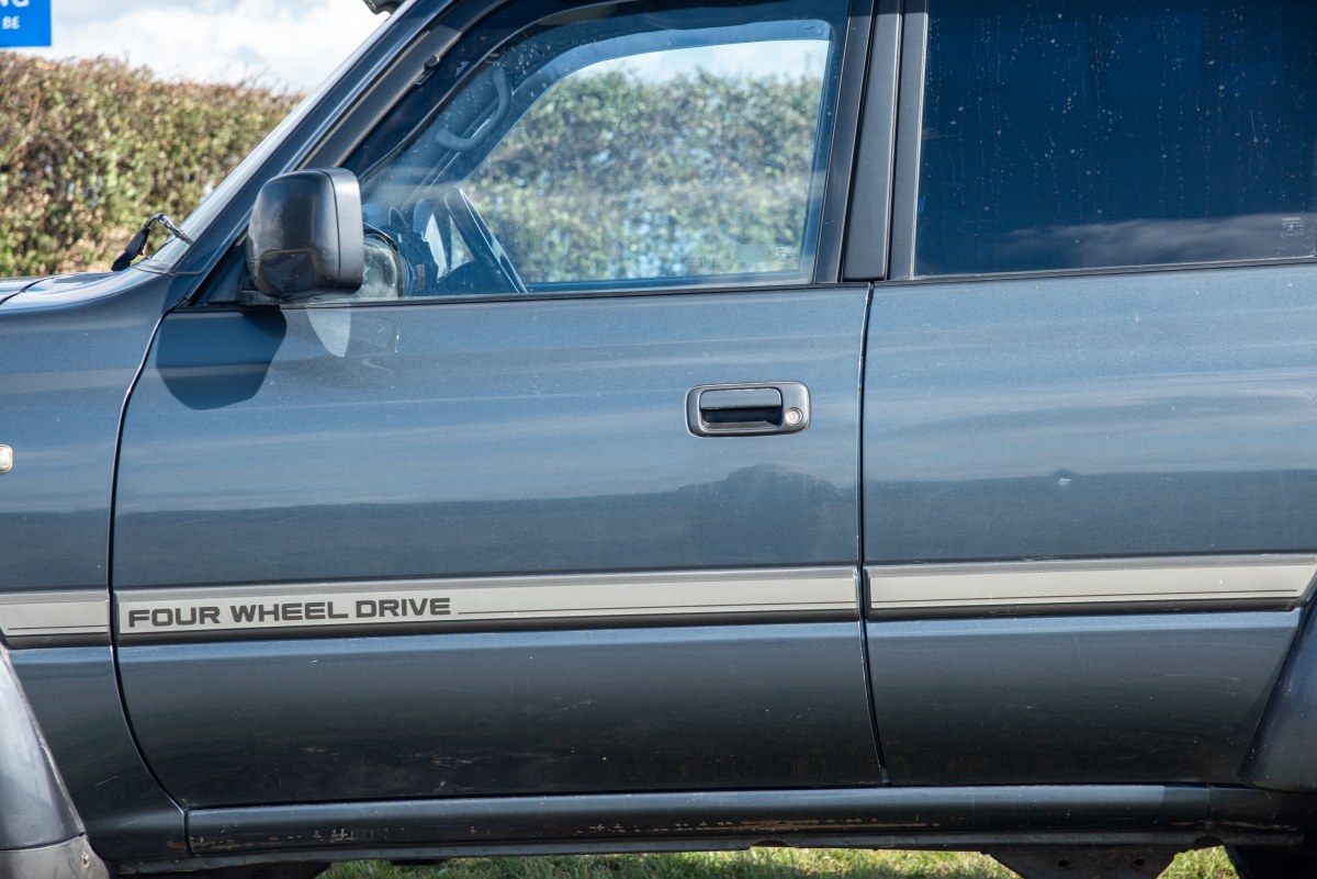 
								1993 Toyota Land Cruiser VX full									