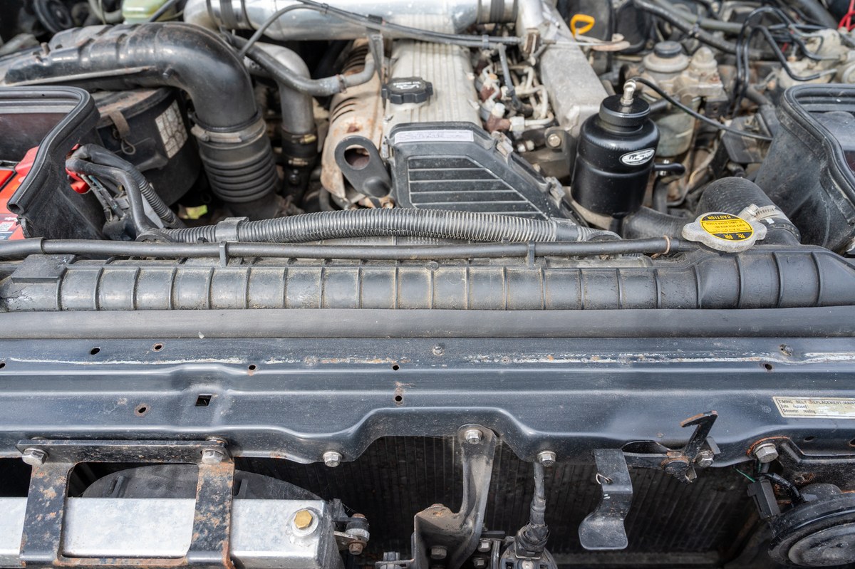 
								1993 Toyota Land Cruiser VX full									