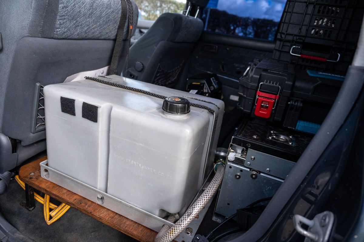 
								1993 Toyota Land Cruiser VX full									