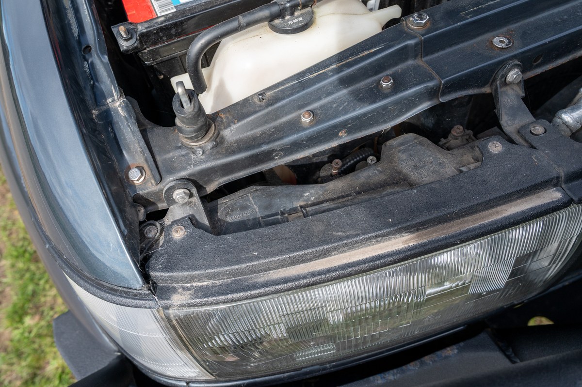 
								1993 Toyota Land Cruiser VX full									