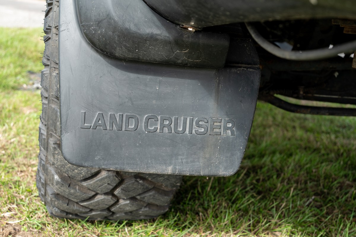 
								1993 Toyota Land Cruiser VX full									