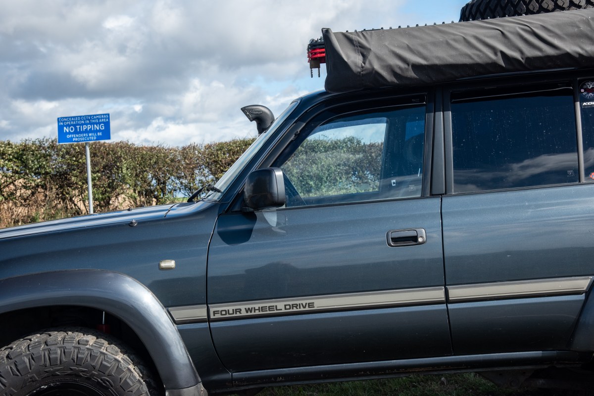 
								1993 Toyota Land Cruiser VX full									