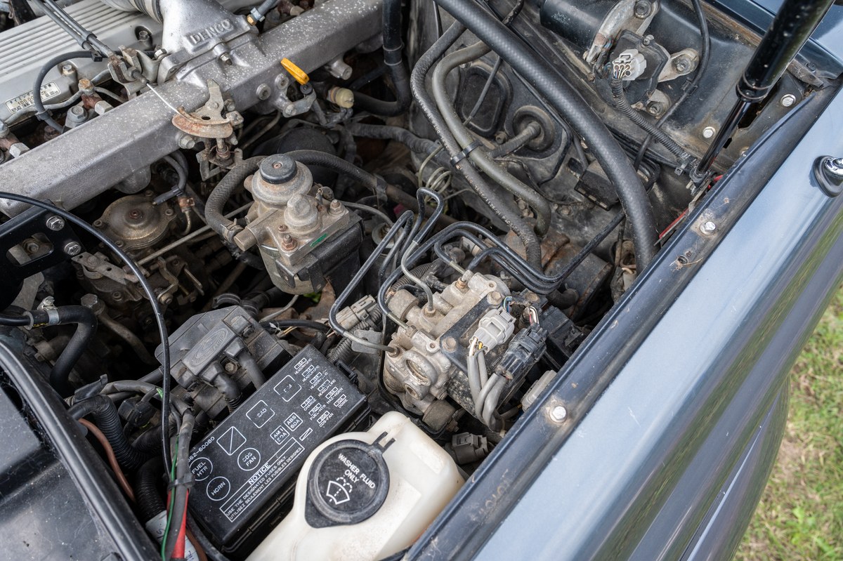 
								1993 Toyota Land Cruiser VX full									