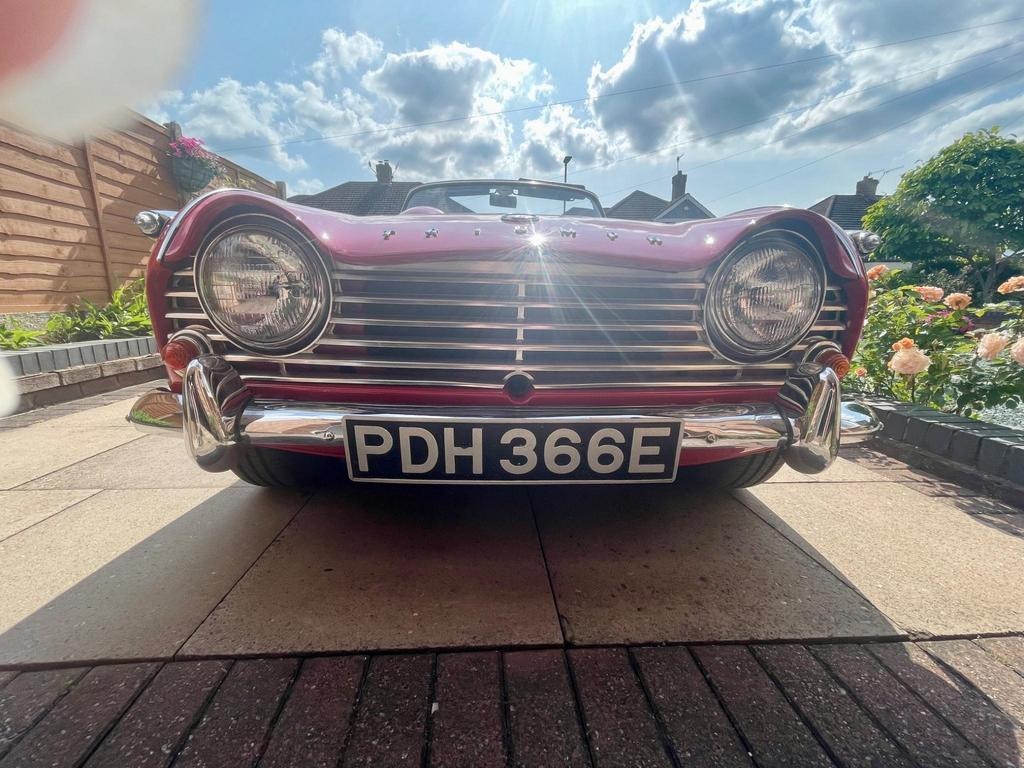 
								1967 Triumph TR4 TR4A IRS 2.1 full									