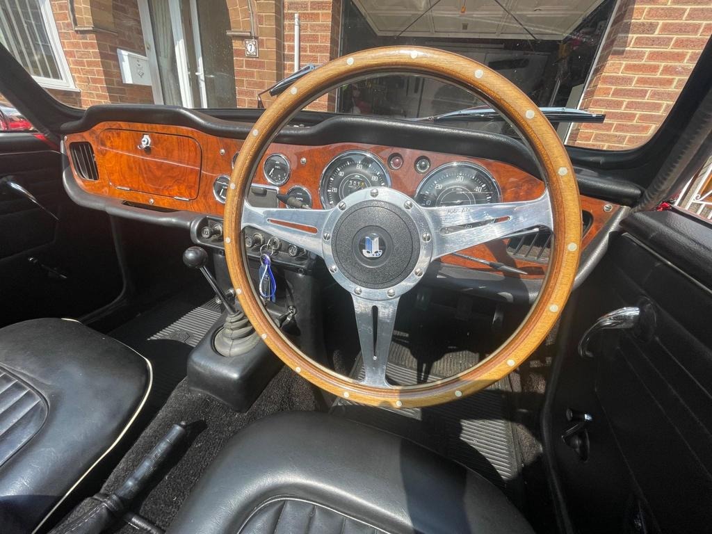 
								1967 Triumph TR4 TR4A IRS 2.1 full									