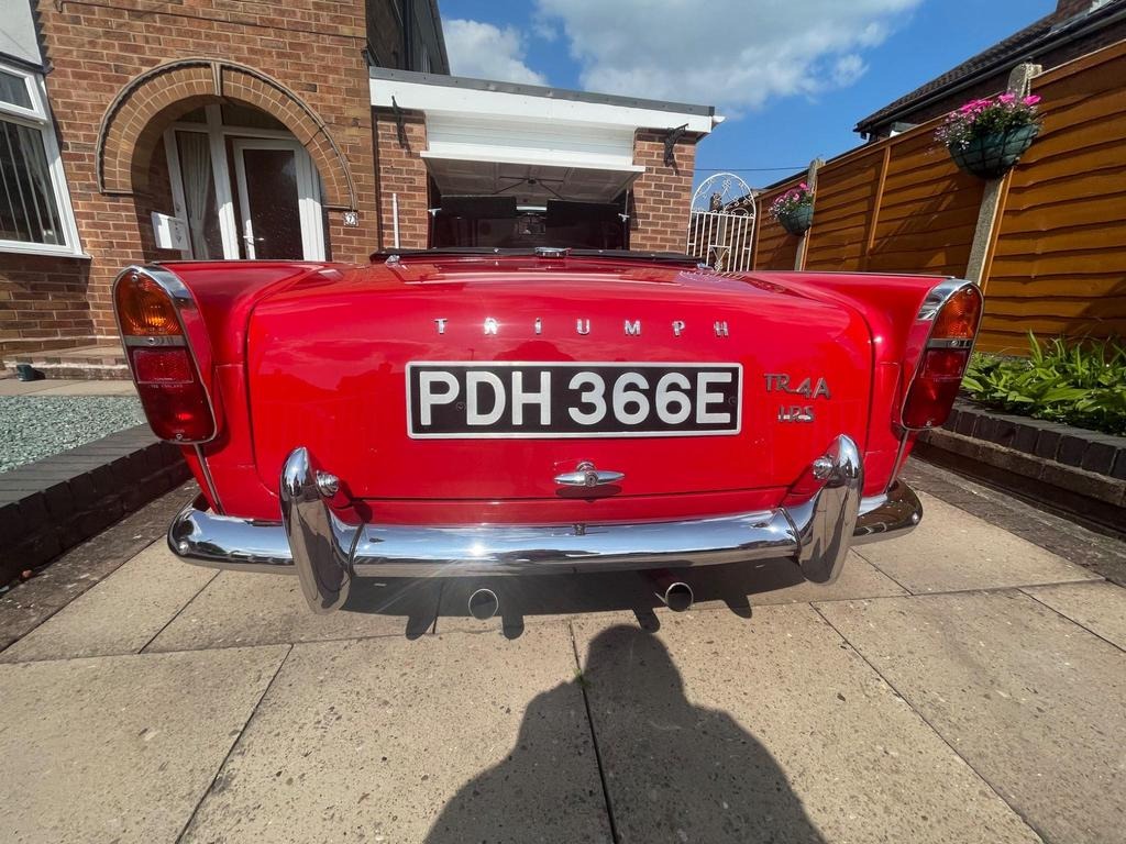 
								1967 Triumph TR4 TR4A IRS 2.1 full									