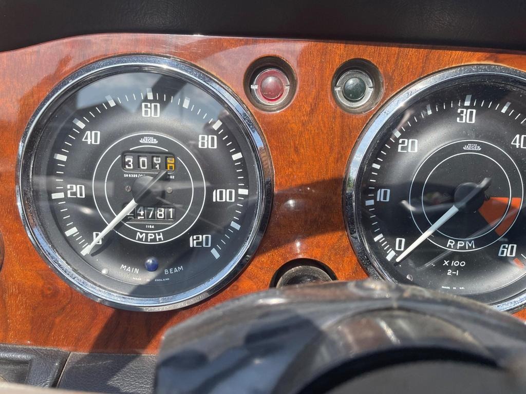 
								1967 Triumph TR4 TR4A IRS 2.1 full									