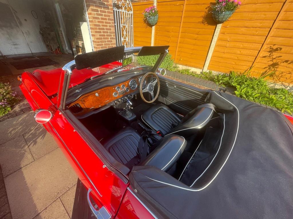 
								1967 Triumph TR4 TR4A IRS 2.1 full									