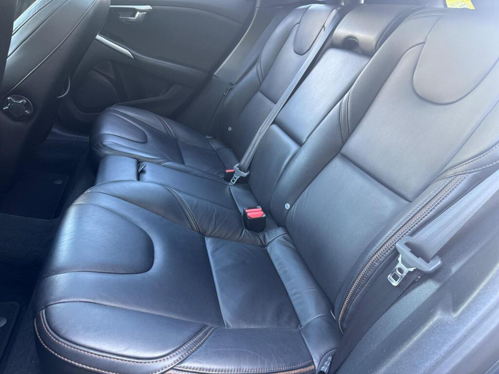 
								2018 Volvo V40 Cross Country 1.5 T3 Pro Auto full									