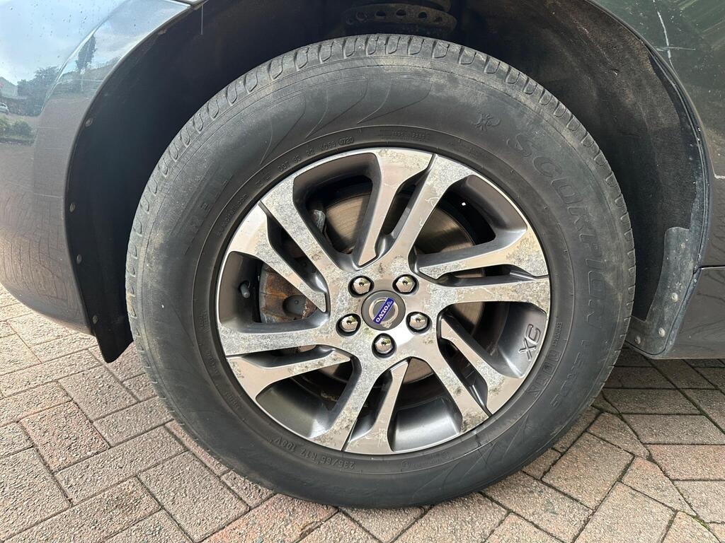 
								2015 Volvo XC60 2.0 D4 SE full									