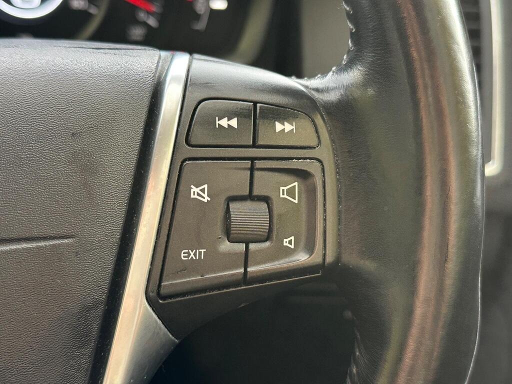 
								2015 Volvo XC60 2.0 D4 SE full									