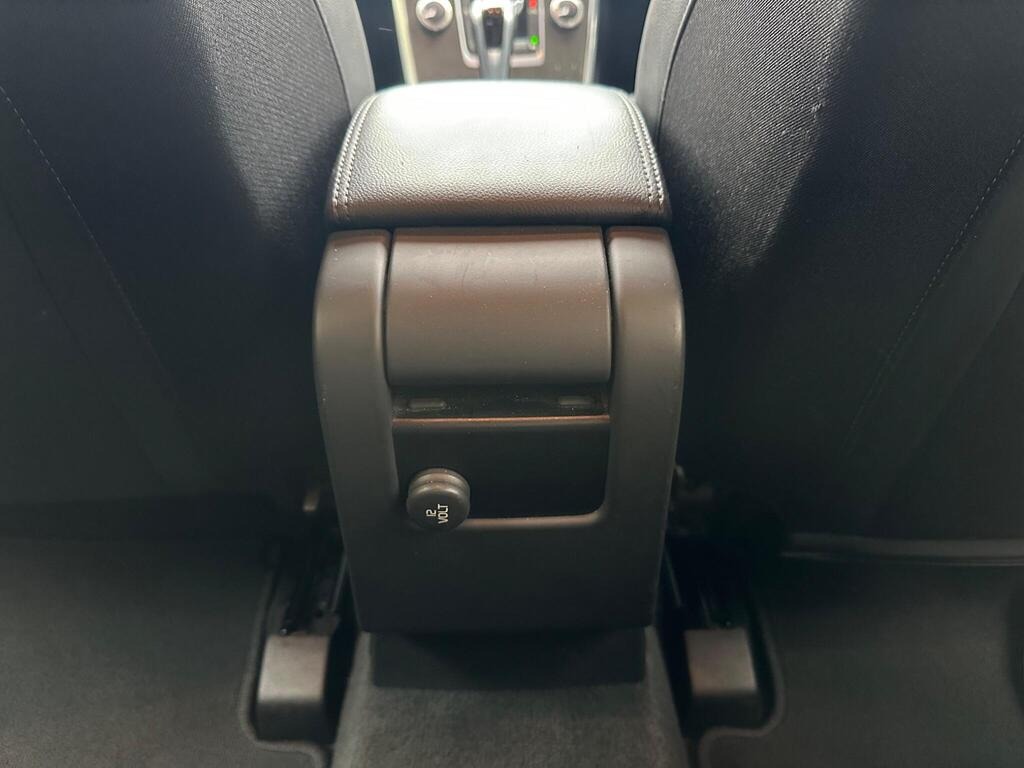 
								2015 Volvo XC60 2.0 D4 SE full									