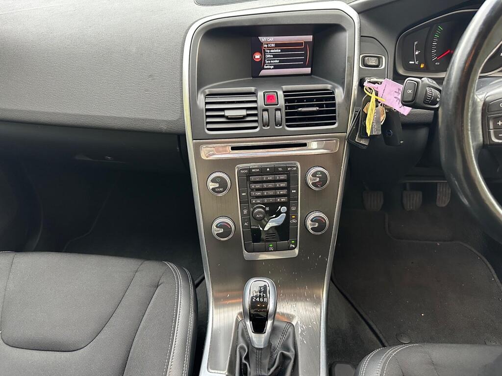 
								2015 Volvo XC60 2.0 D4 SE full									