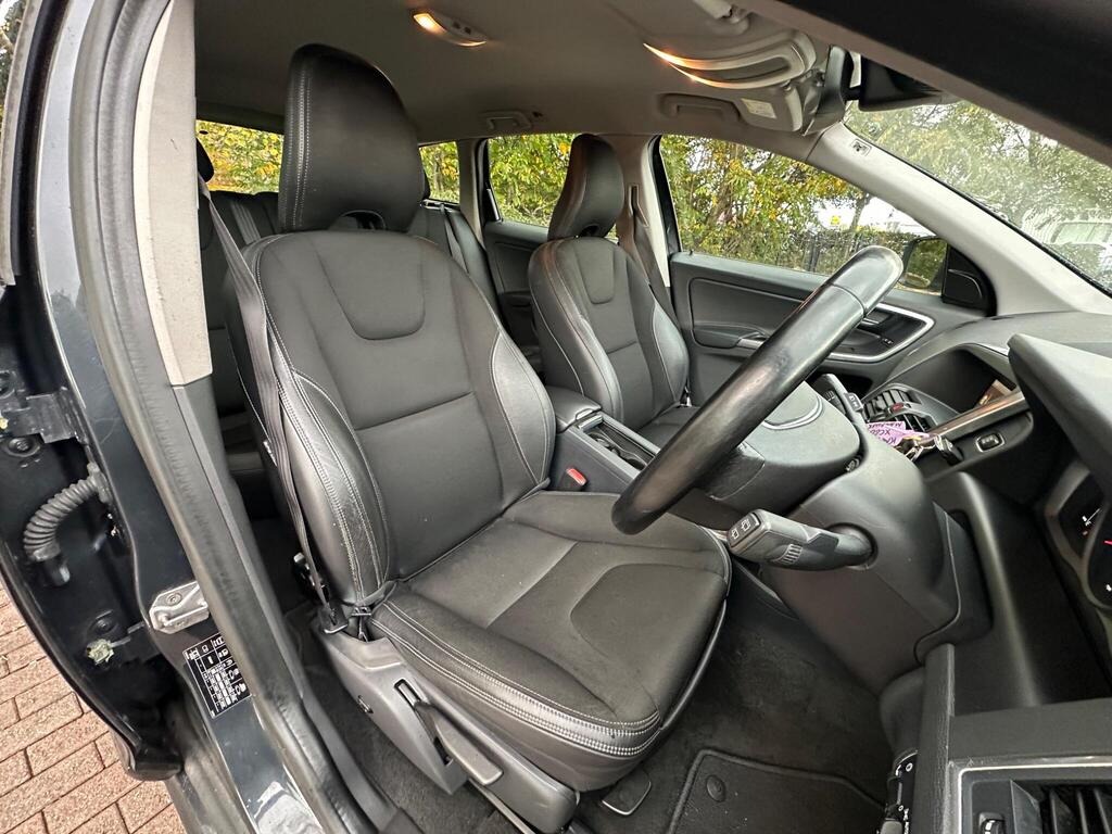 
								2015 Volvo XC60 2.0 D4 SE full									