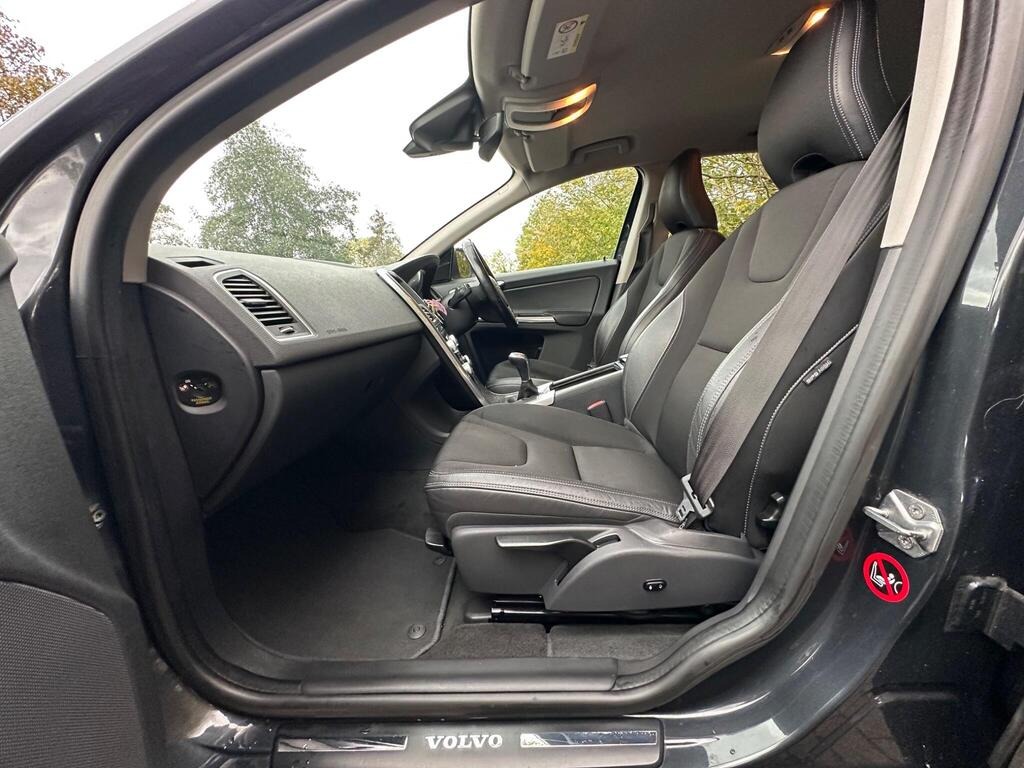 
								2015 Volvo XC60 2.0 D4 SE full									