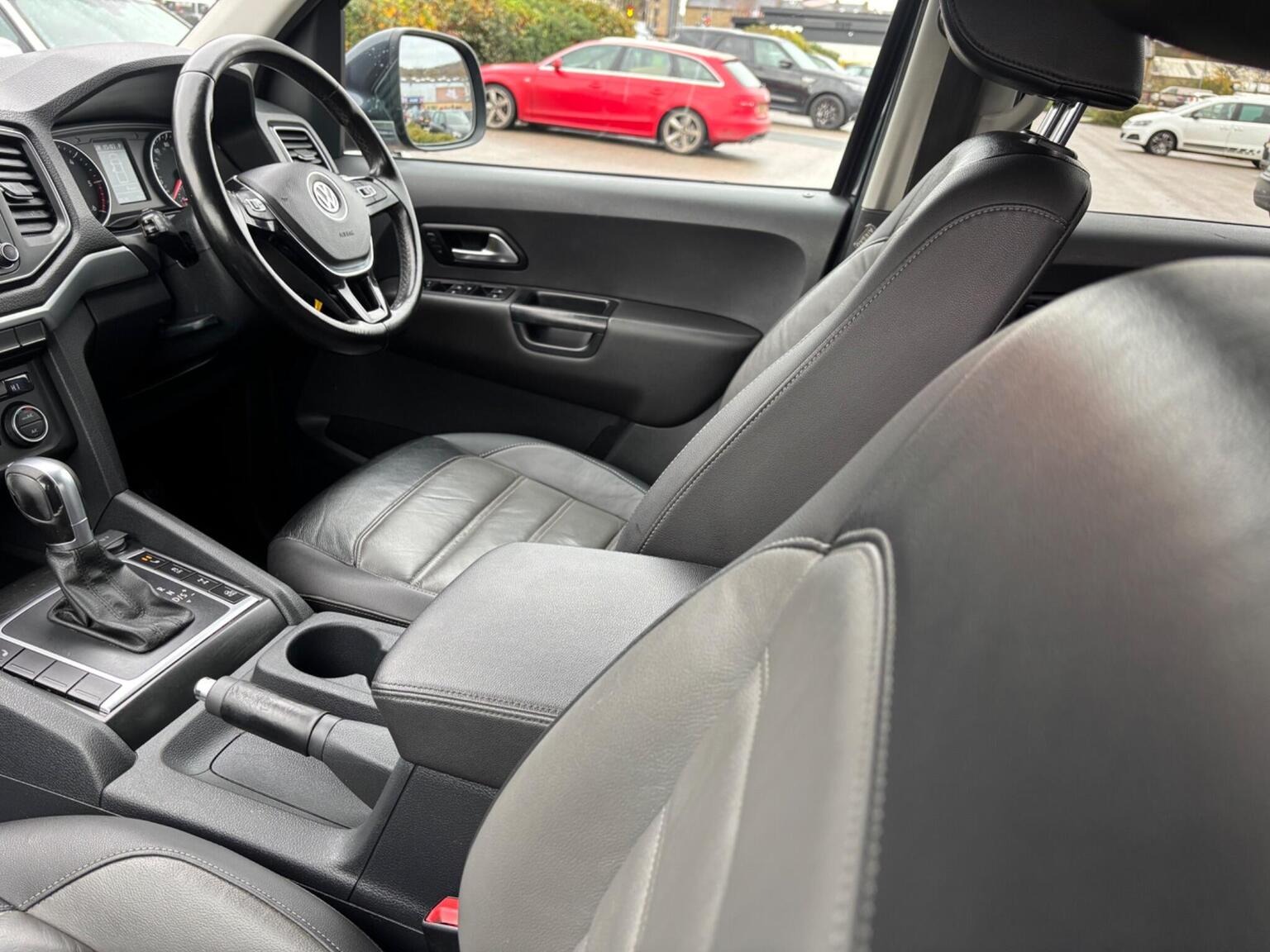 
								2018 VOLKSWAGEN AMAROK Pickup 3.0 TDI V6 Highline Auto 4Motion full									