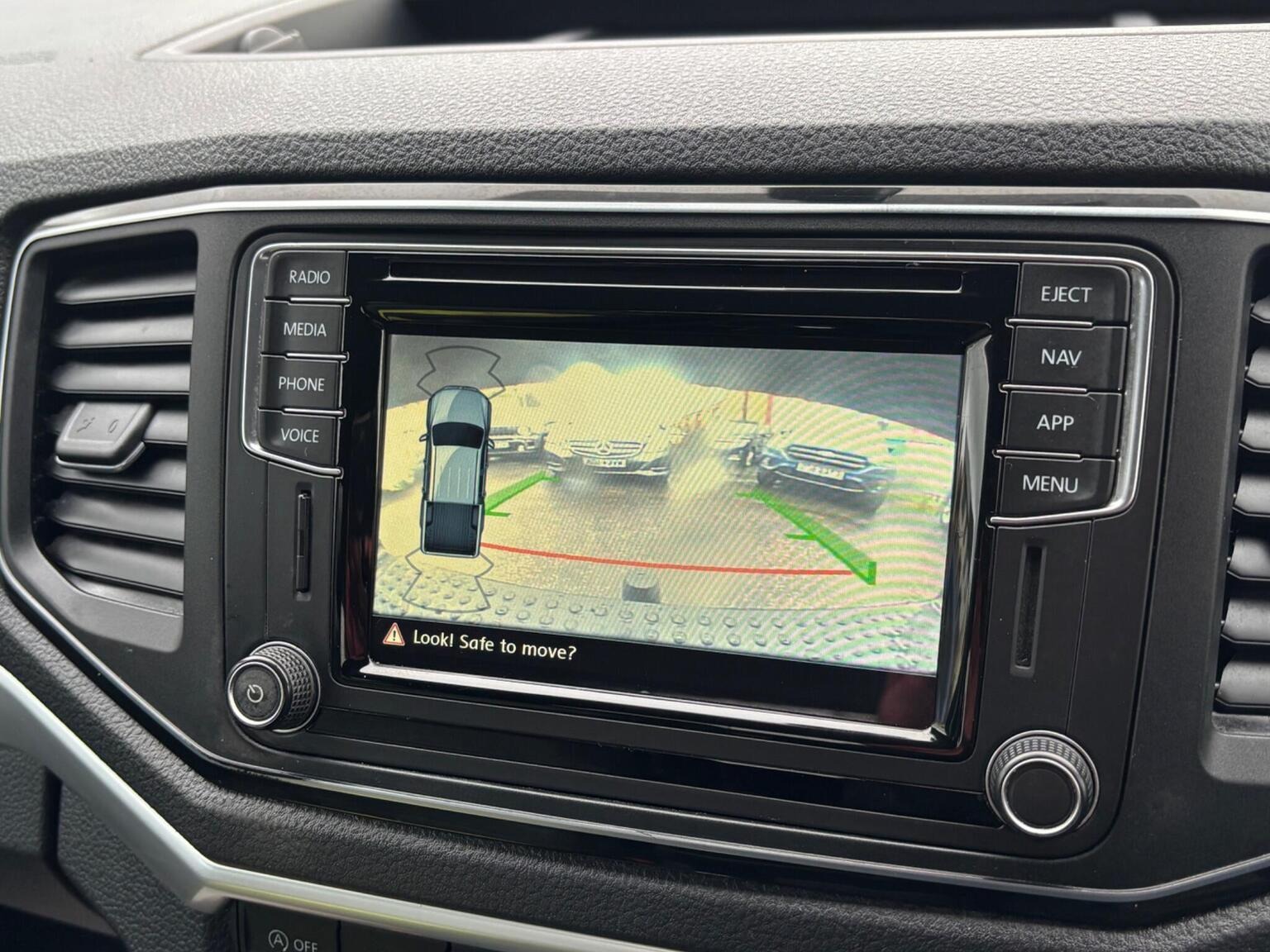 
								2018 VOLKSWAGEN AMAROK Pickup 3.0 TDI V6 Highline Auto 4Motion full									