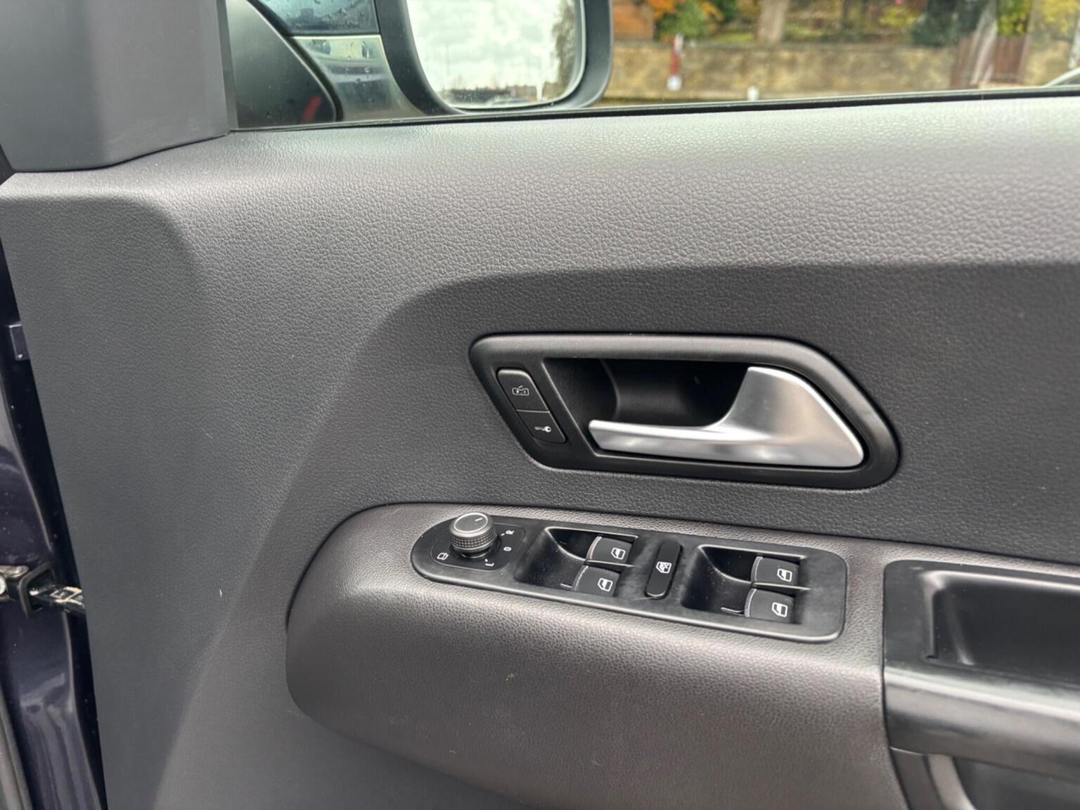
								2018 VOLKSWAGEN AMAROK Pickup 3.0 TDI V6 Highline Auto 4Motion full									