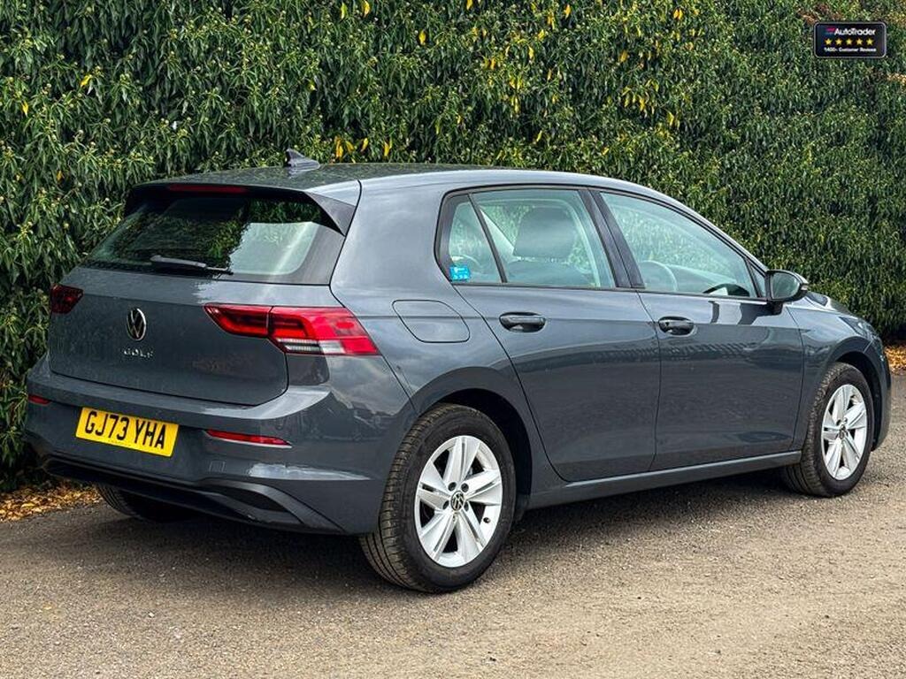 
								2023 Volkswagen Golf 2.0 TDI Life DSG full									