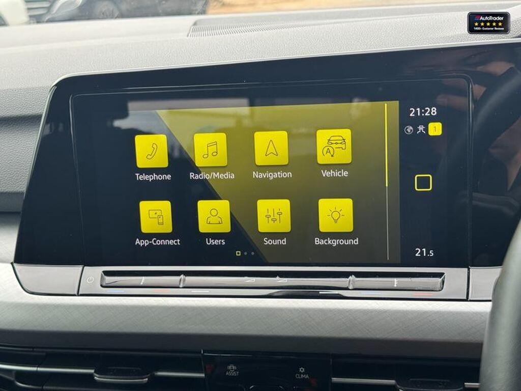 
								2023 Volkswagen Golf 2.0 TDI Life DSG full									