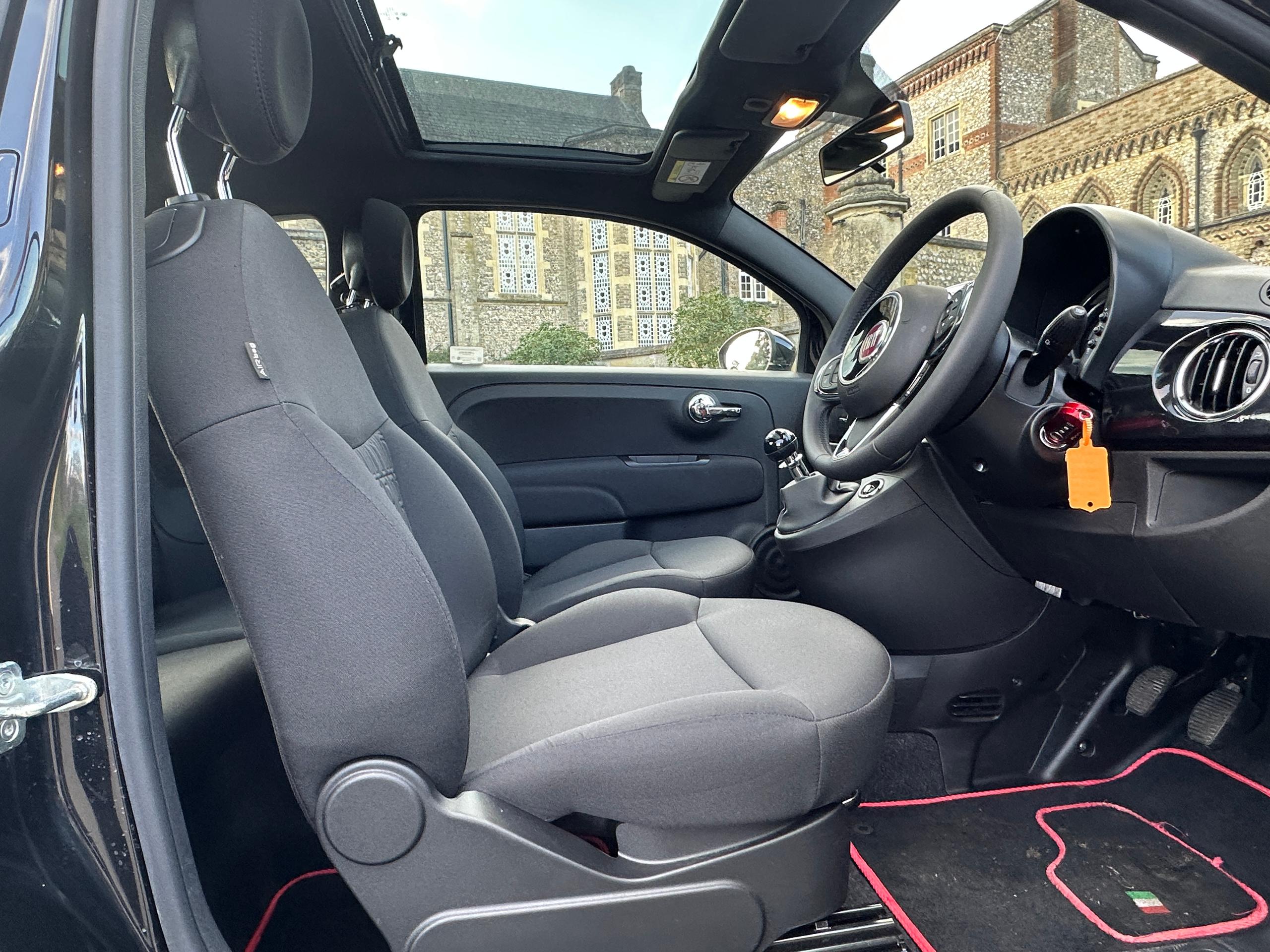 
								2024 Fiat 500 1.0 MHEV Petrol Manual full									
