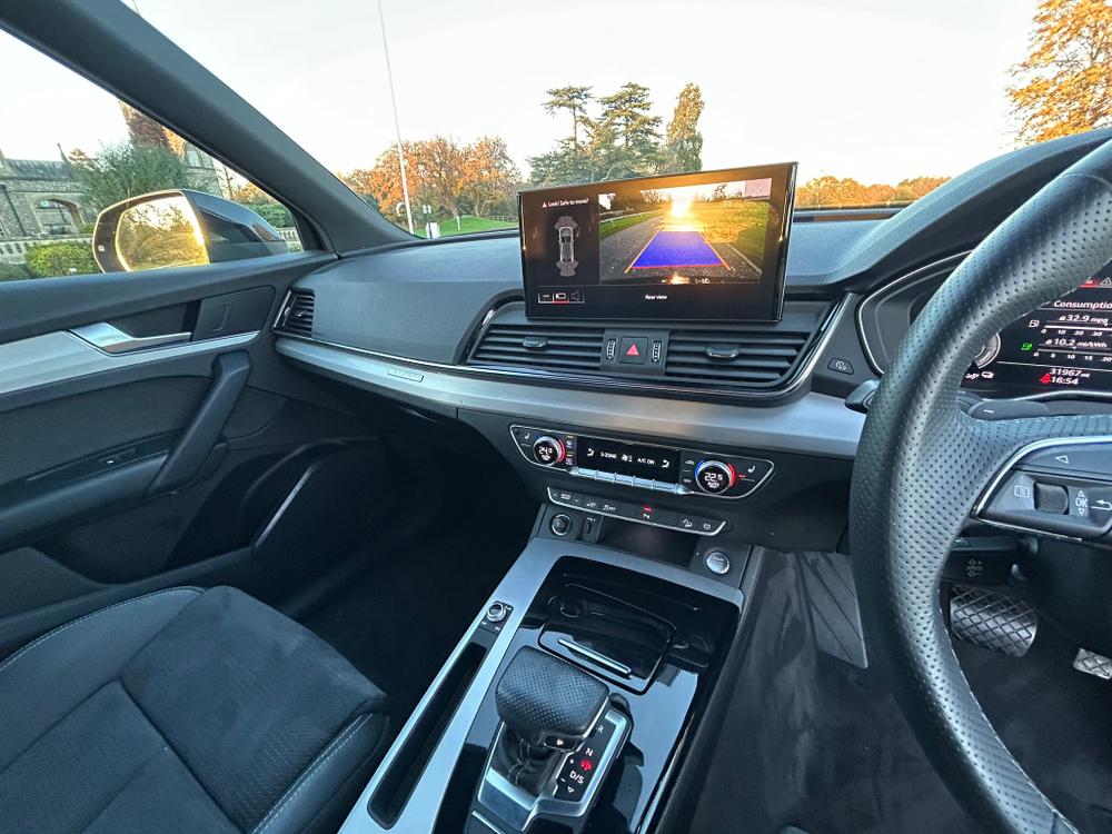 
								2021 Audi Q5 2.0 TFSIe 50 S line Plug-in Hybrid full									