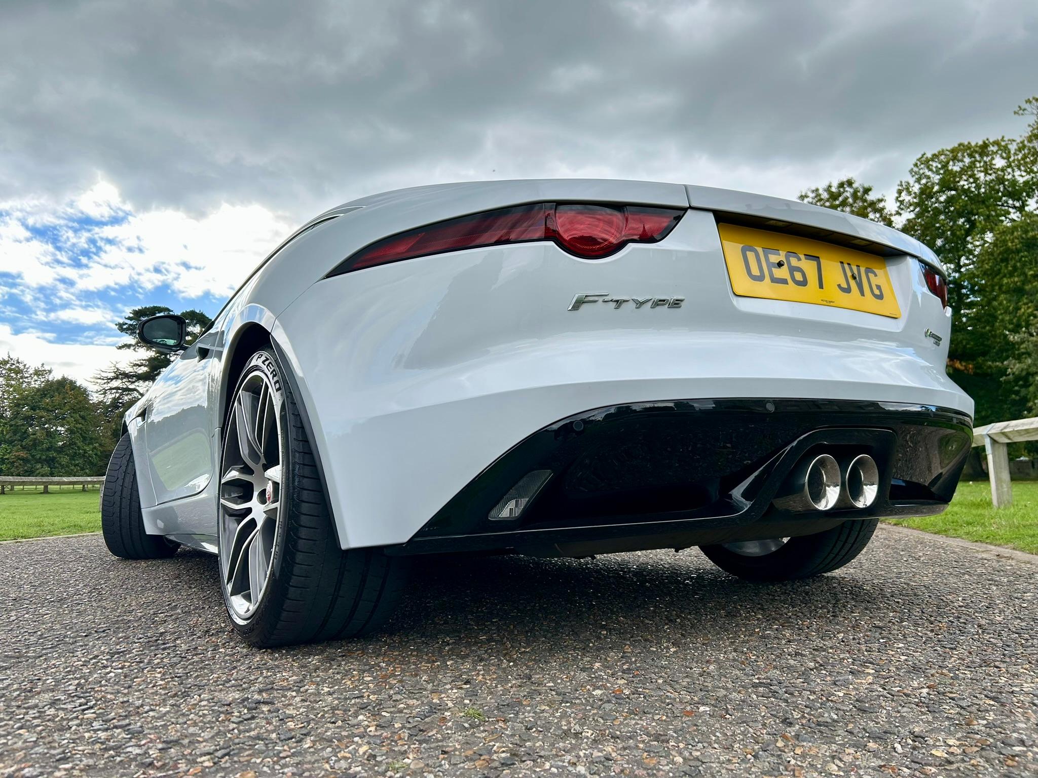
								2017 Jaguar F-Type 3.0 V6 R-Dynamic Coupe full									