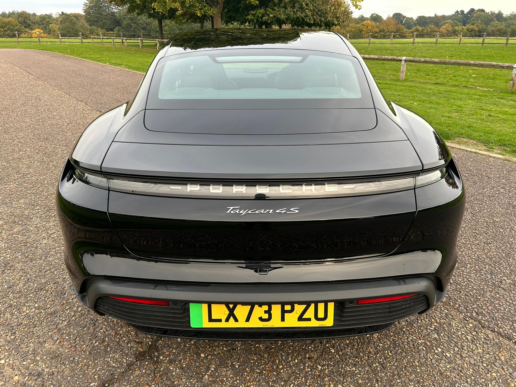 
								2023 Porsche Taycan Performance 79.2kWh 4S full									