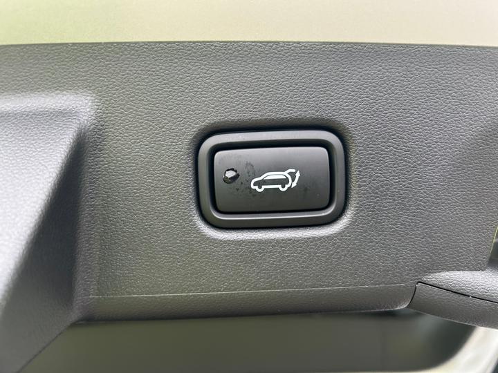 
								2024 Hyundai TUCSON 1.6 T-GDi Petrol Hybrid full									
