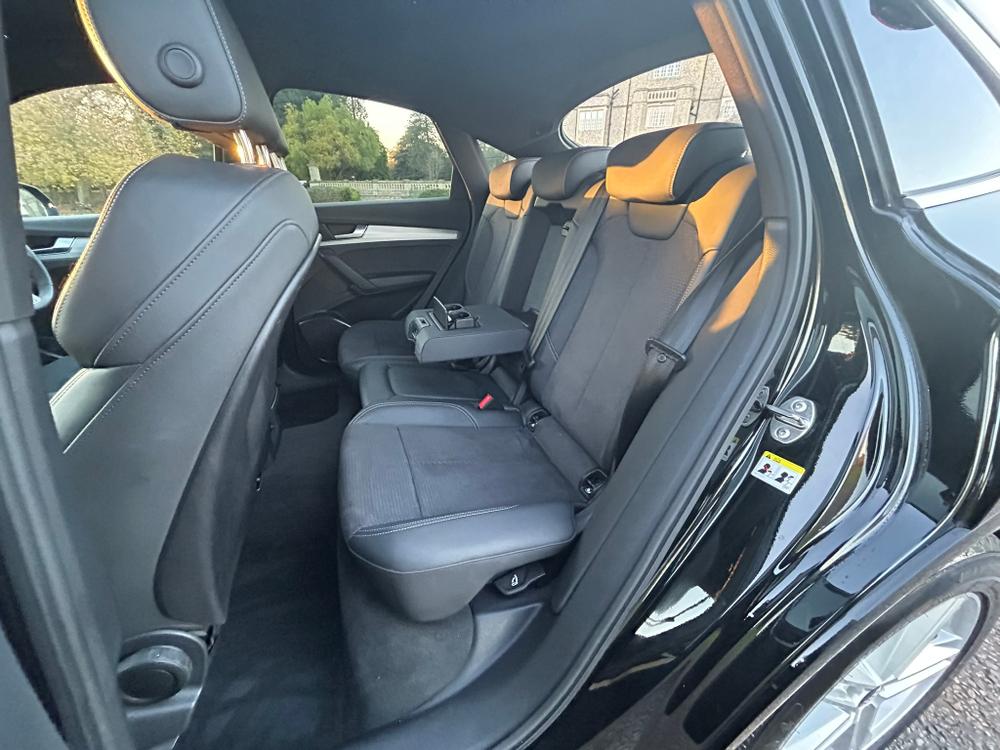 
								2021 Audi Q5 2.0 TFSIe 50 S line Plug-in Hybrid full									