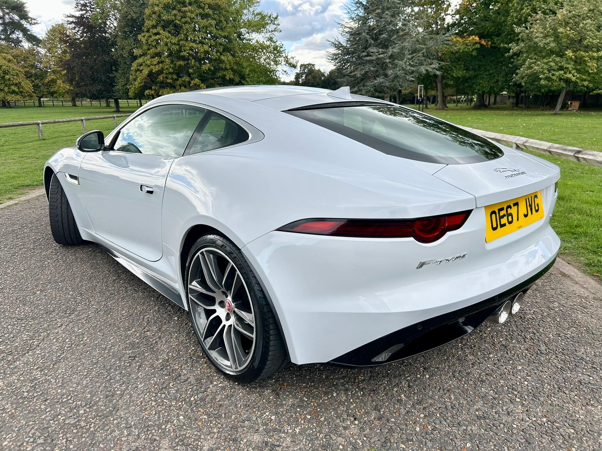 
								2017 Jaguar F-Type 3.0 V6 R-Dynamic Coupe full									