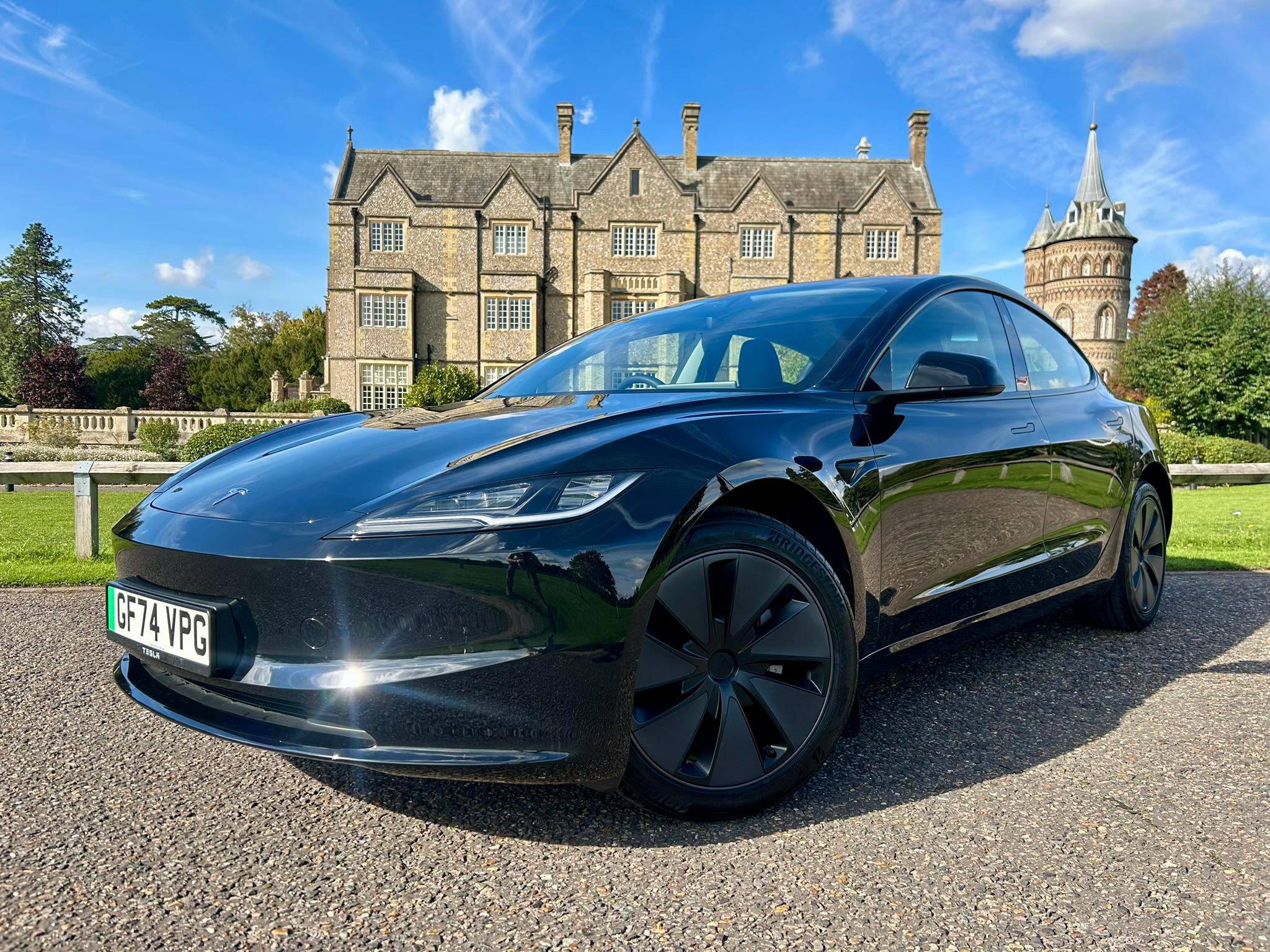 2025 TESLA Model 3