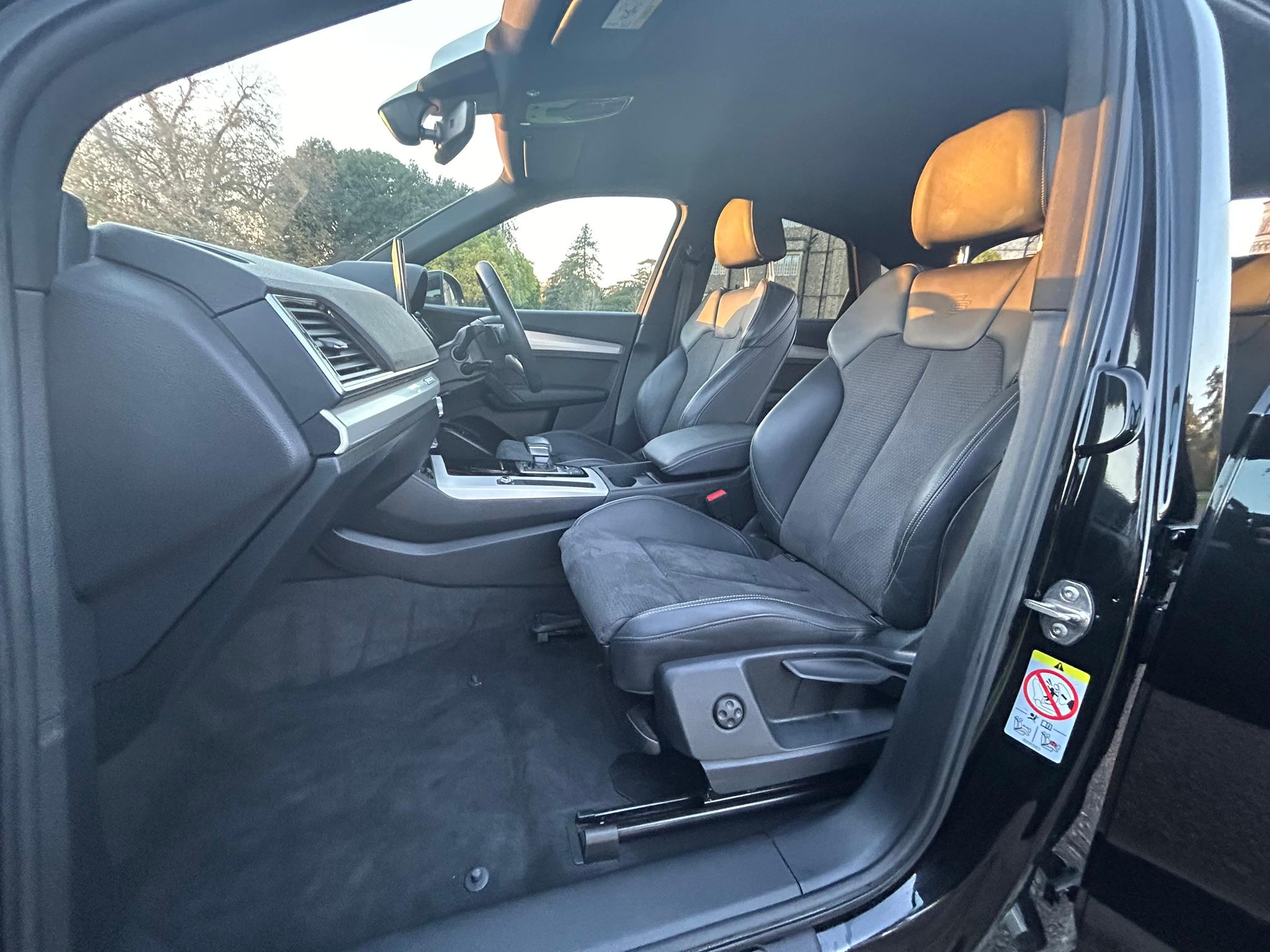 
								2021 Audi Q5 2.0 TFSIe 50 S line Plug-in Hybrid full									