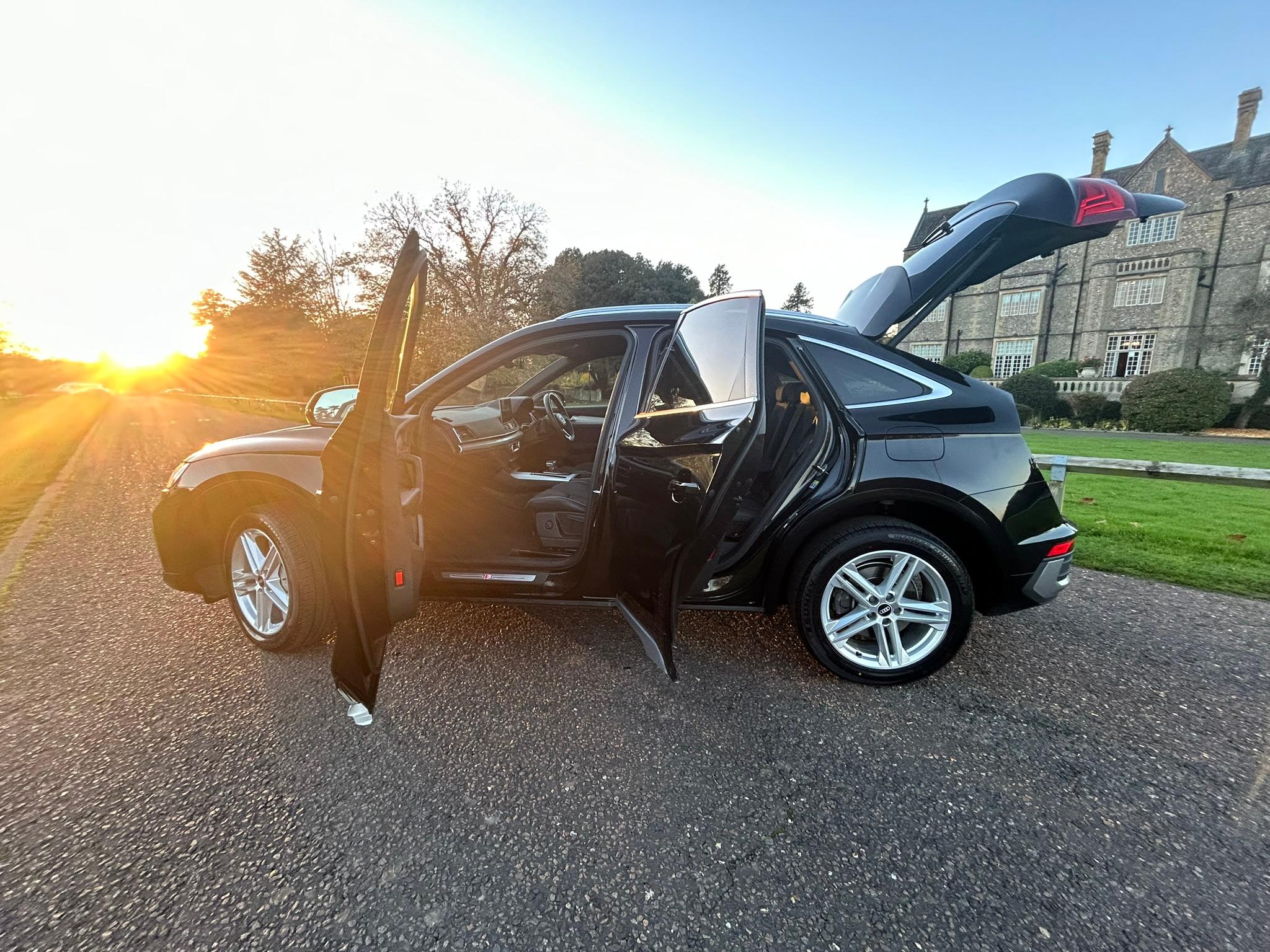 
								2021 Audi Q5 2.0 TFSIe 50 S line Plug-in Hybrid full									