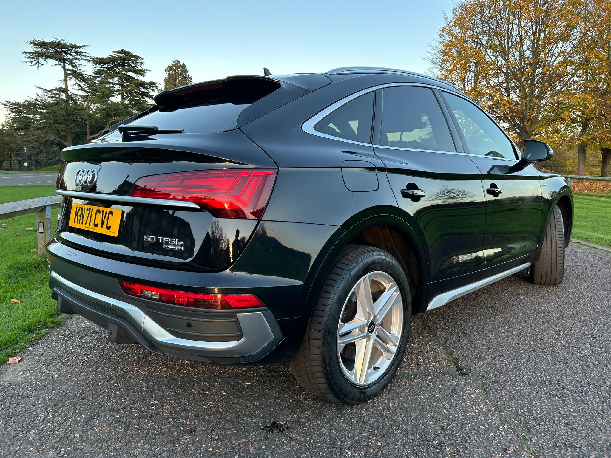 
								2021 Audi Q5 2.0 TFSIe 50 S line Plug-in Hybrid full									