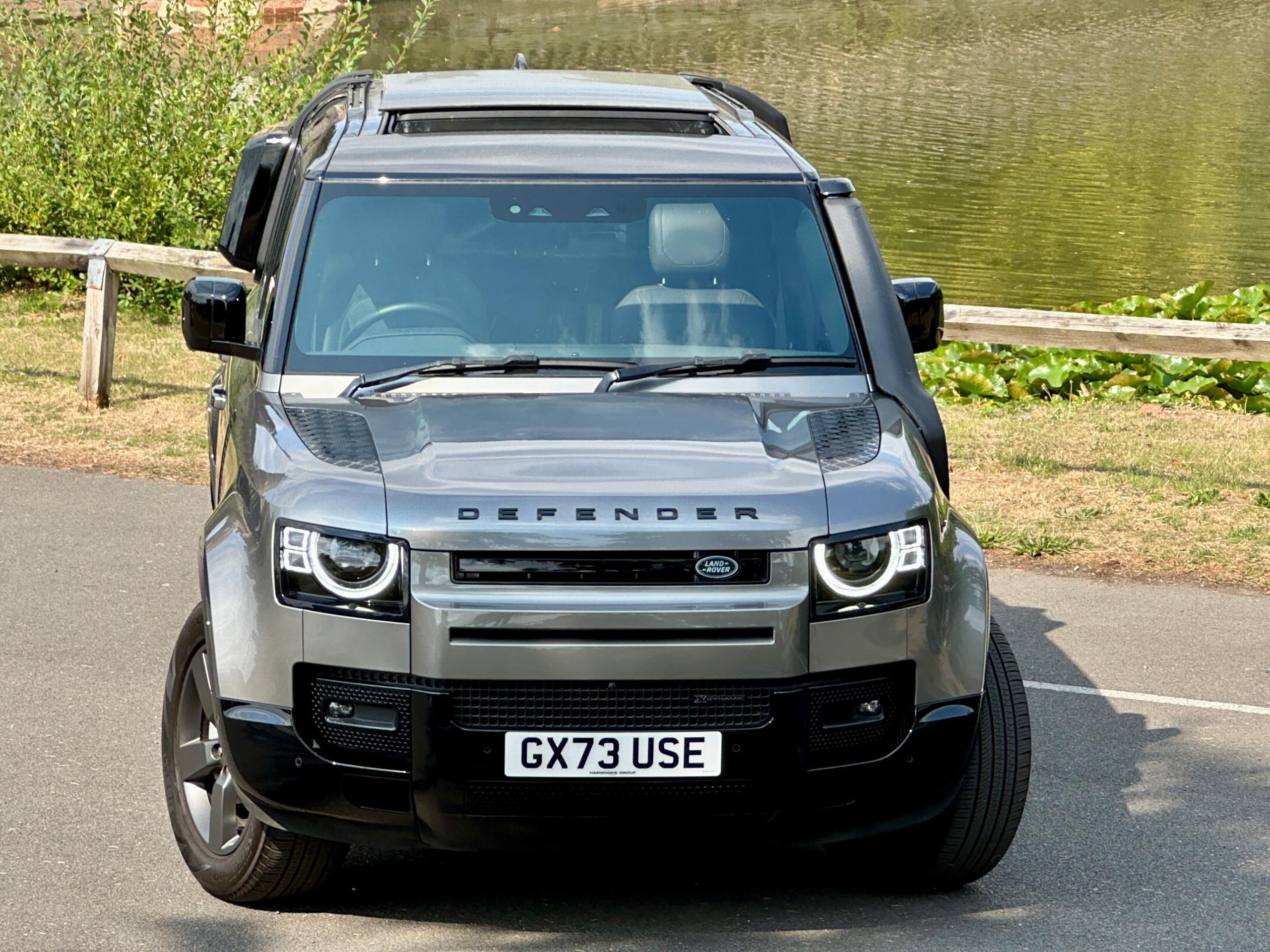 
								2023 Land Rover Defender 110 3.0 D300 MHEV X-Dynamic HSE full									