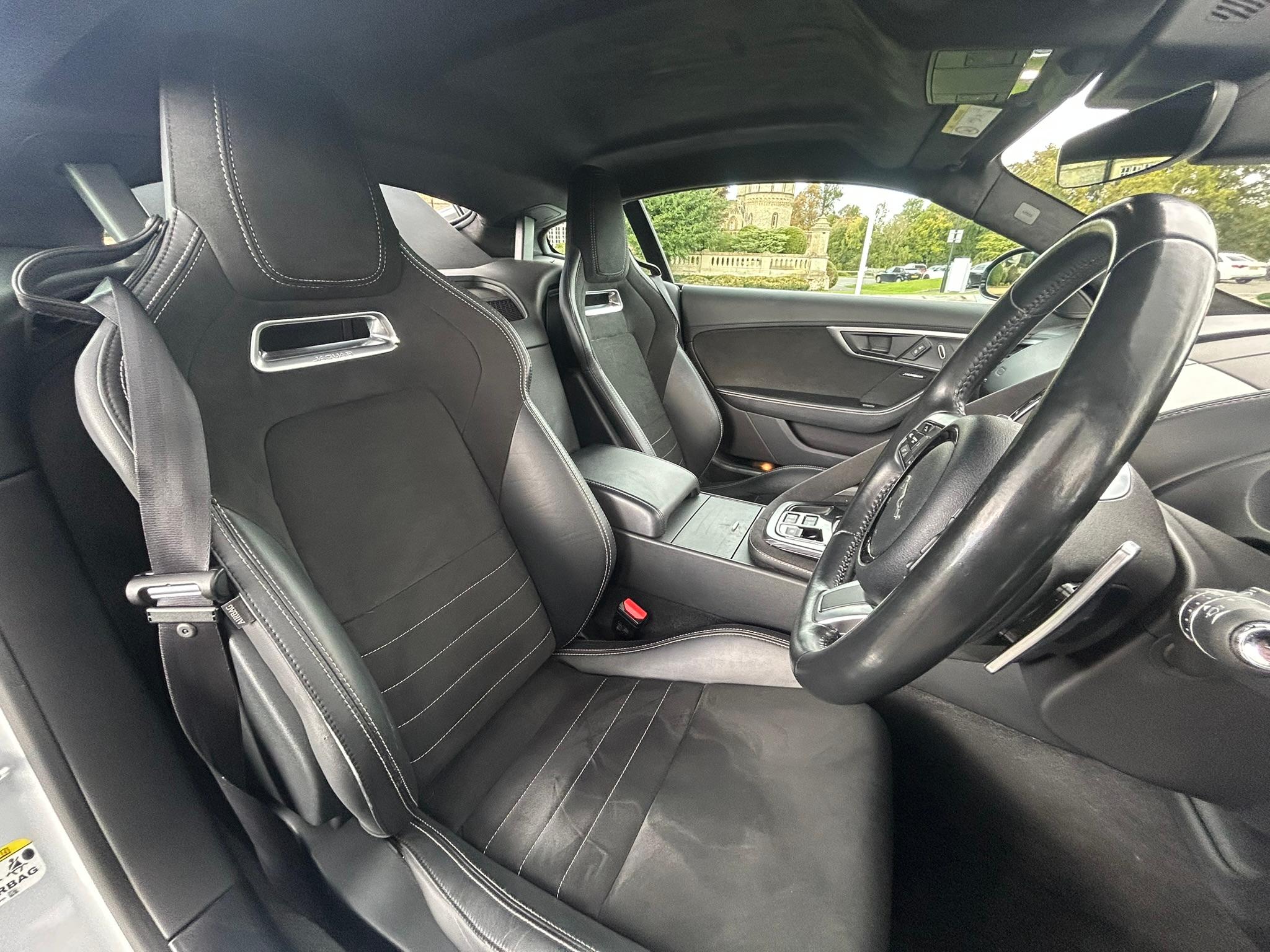 
								2017 Jaguar F-Type 3.0 V6 R-Dynamic Coupe full									