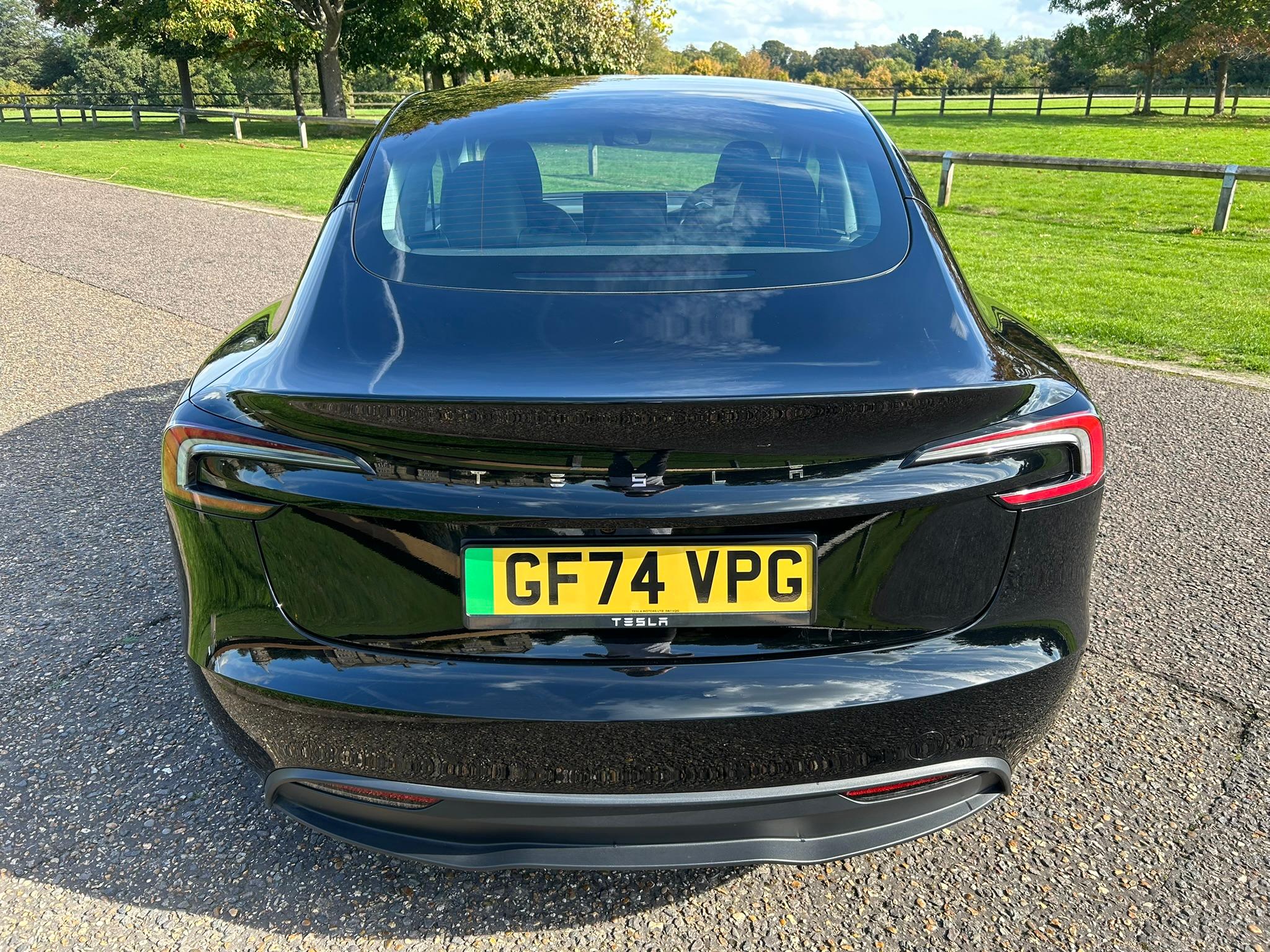 2025 TESLA Model 3