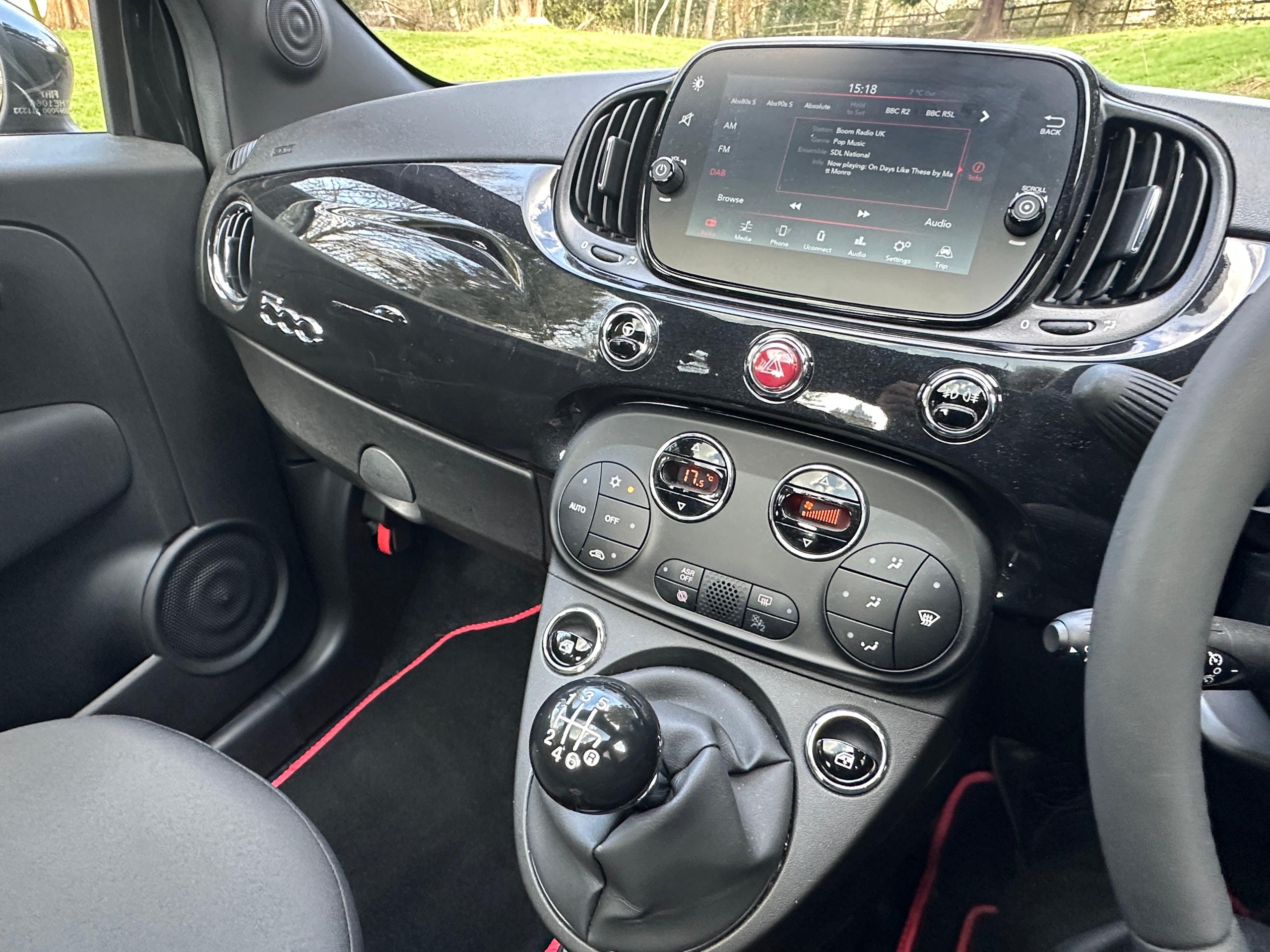 
								2024 Fiat 500 1.0 MHEV Petrol Manual full									