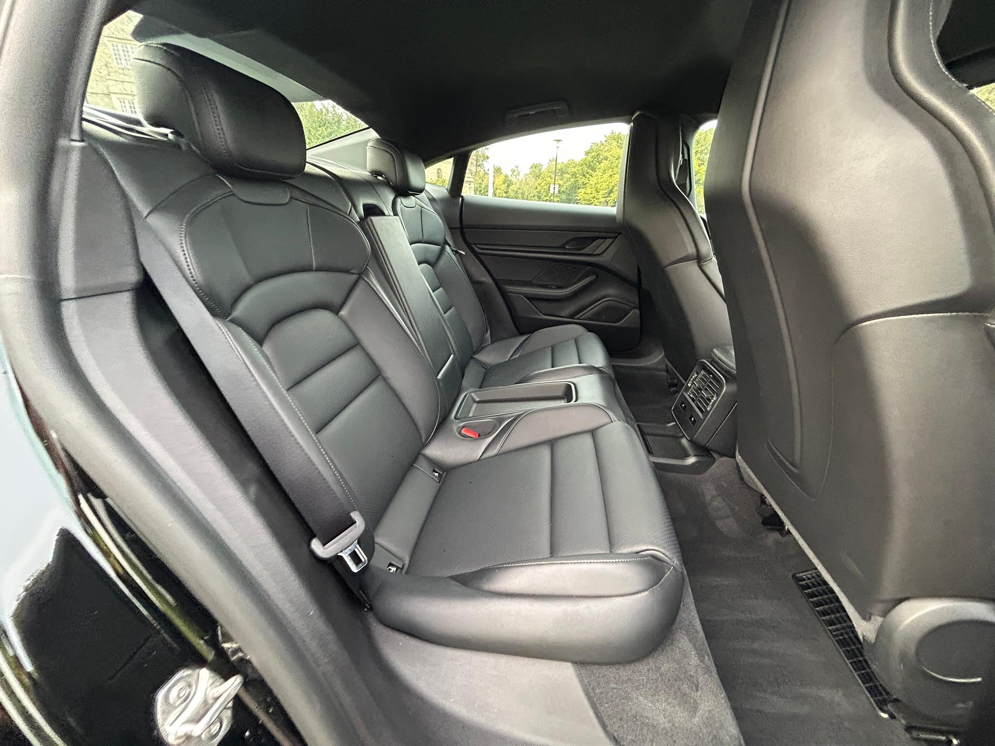 
								2023 Porsche Taycan Performance 79.2kWh 4S full									