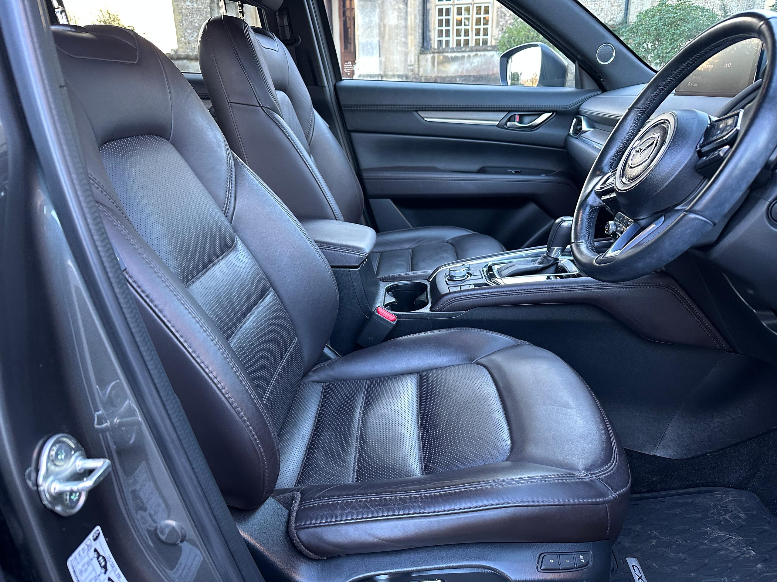 
								2022 Mazda CX-5 2.2 SKYACTIV-D GT Sport 4WD full									