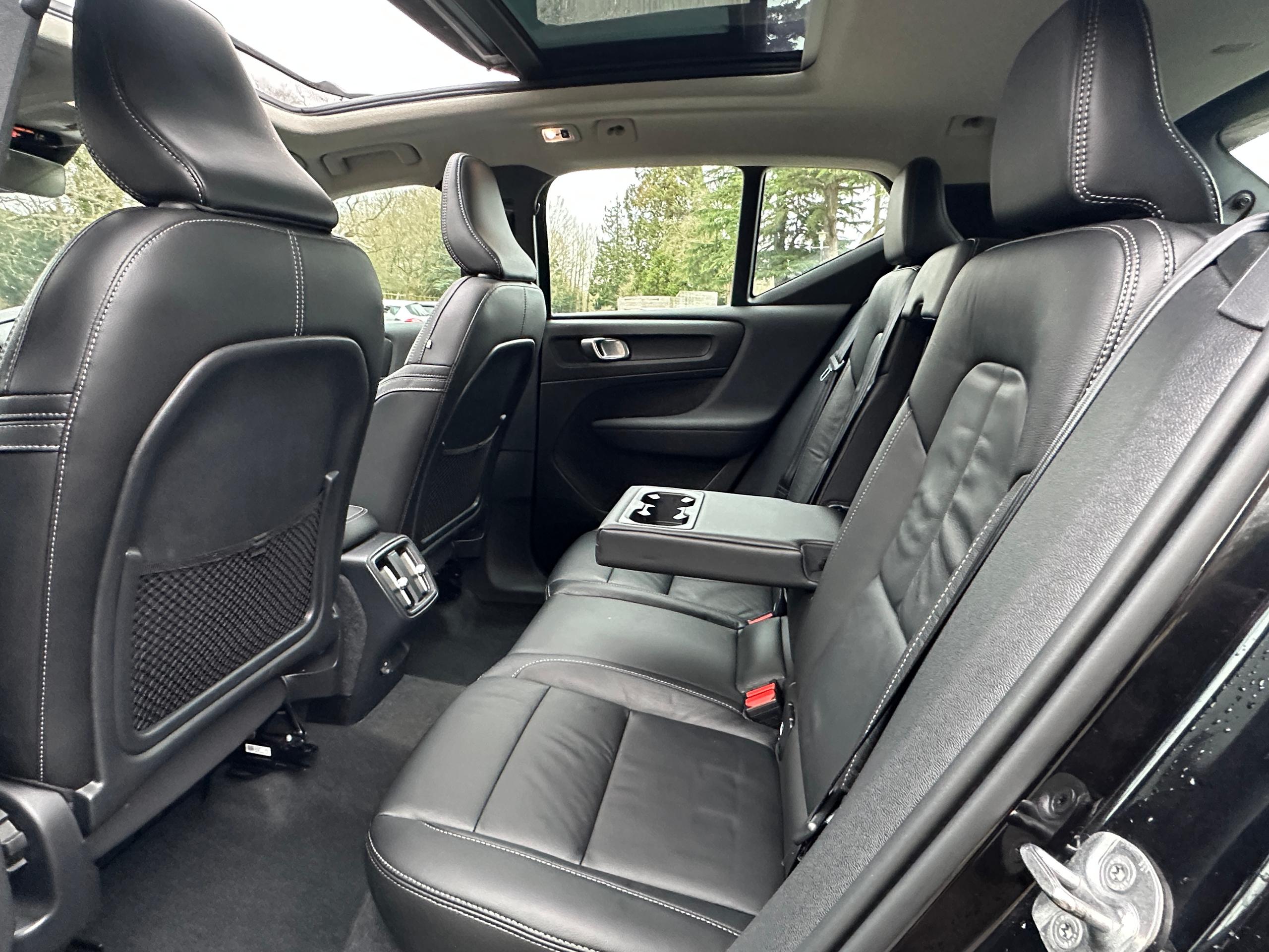 
								2022 Volvo XC40 1.5 T3 full									