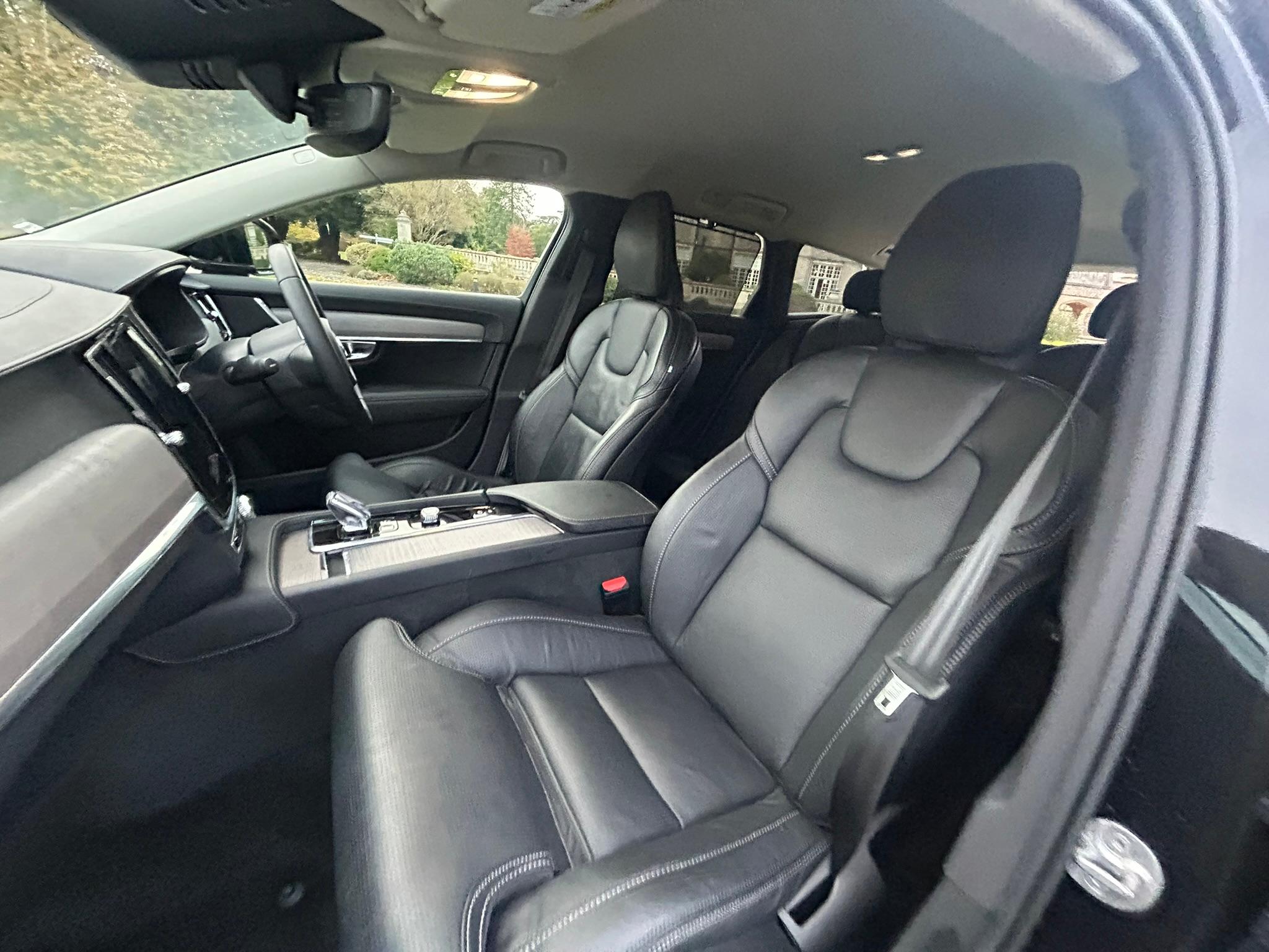 
								2022 Volvo V90 2.0 B4 MHEV Inscription Estate Petrol Hybrid full									
