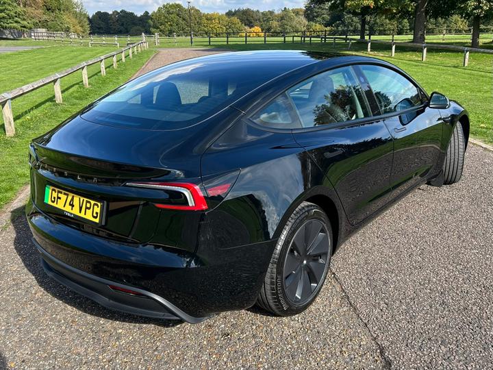 
								2025 TESLA Model 3 full									